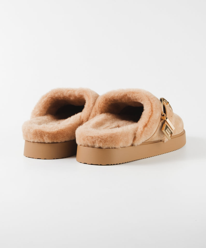 【予約販売】COZYUP-VA ファーバックルサボ　TAN　10月下旬ごろお届け　(heel2.5)