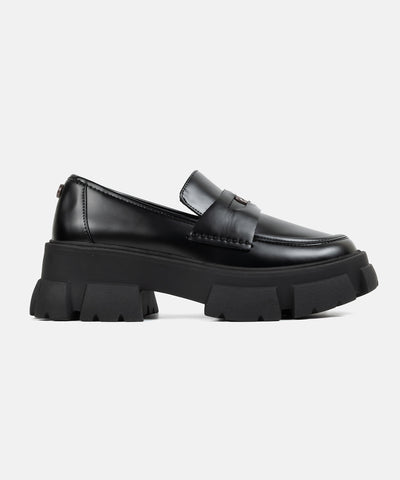 STEVE MADDEN TEAZER-UA 厚底コインローファー BLACK ローファー レディース　 ローファー